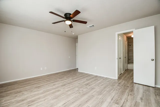 $255,000 | 11659 Evesborough Drive, Houston, TX 77099