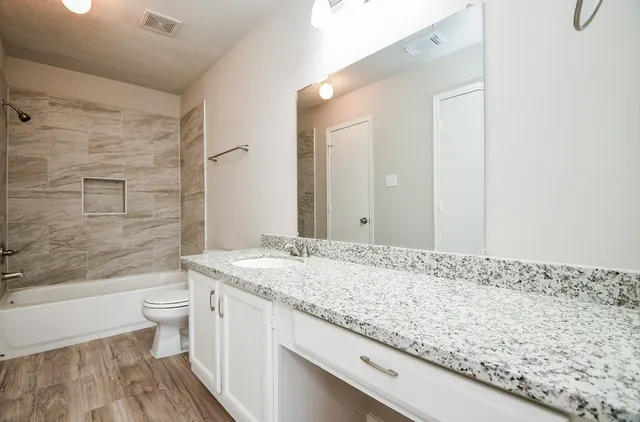 $255,000 | 11659 Evesborough Drive, Houston, TX 77099