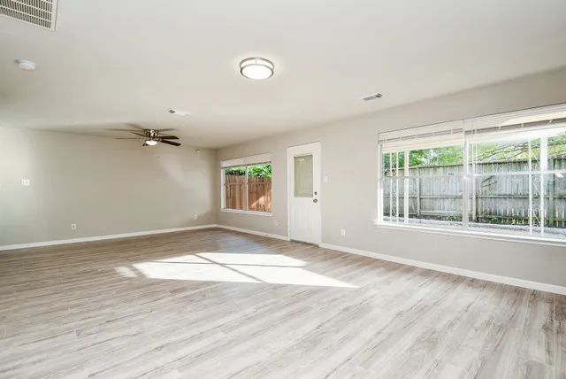 $255,000 | 11659 Evesborough Drive, Houston, TX 77099