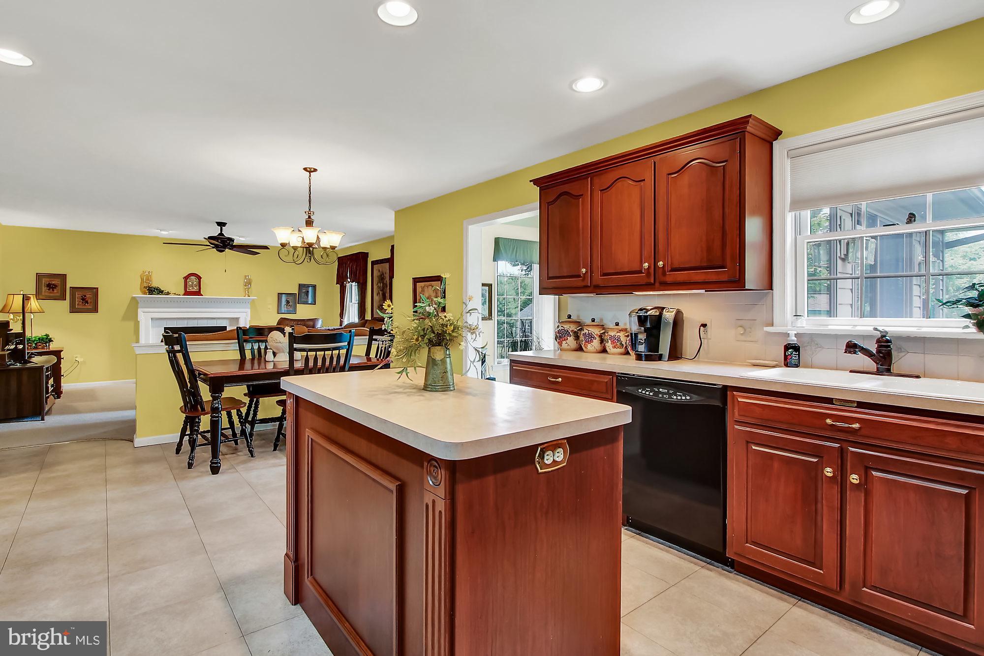 56 Carriage Road Palmyra, PA 17078 - Photo 7 of 36 Gallery Image 7