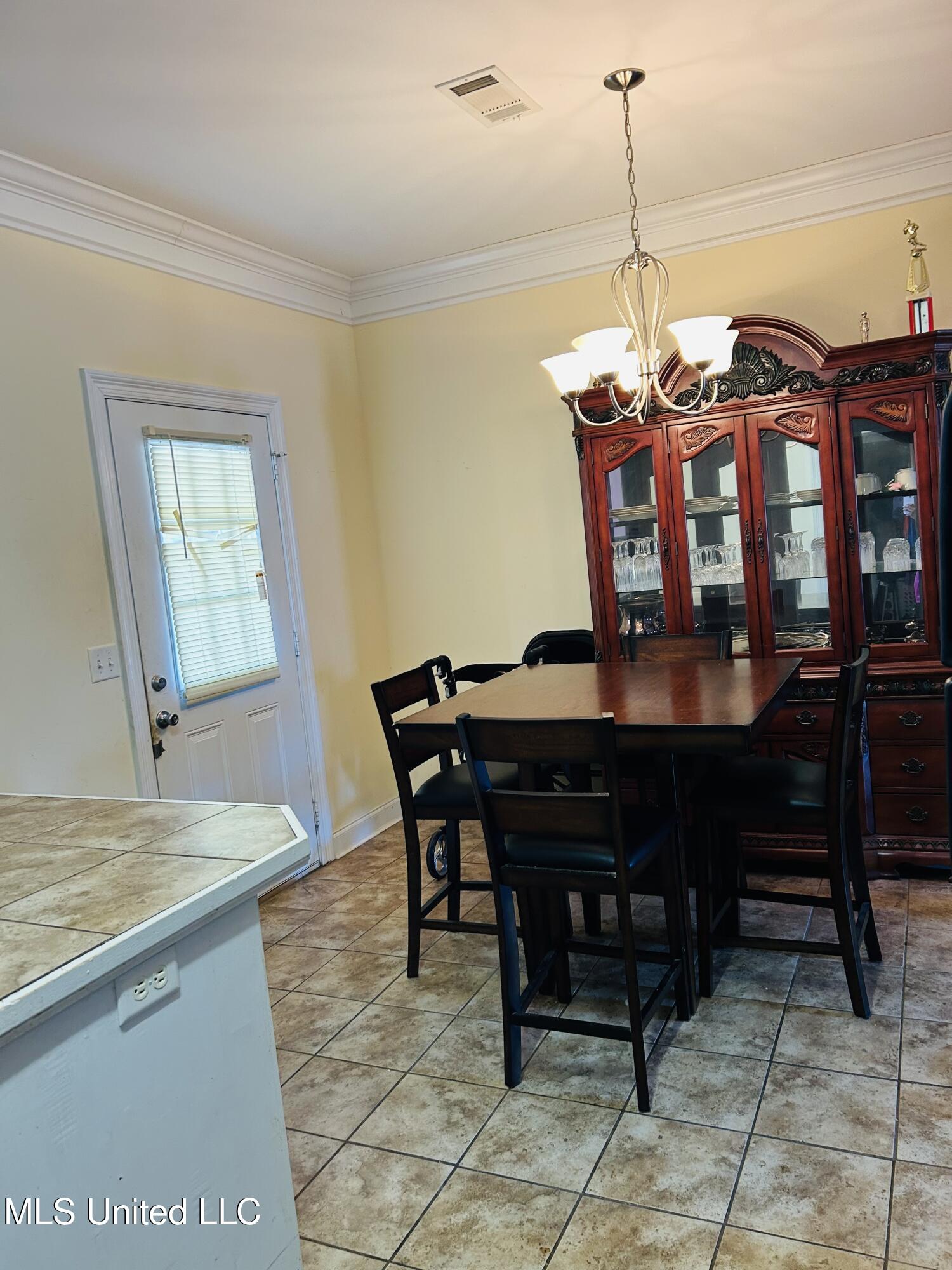 100 Woodridge Drive Flora, MS 39071 - Photo 11 of 25 IMG_6522