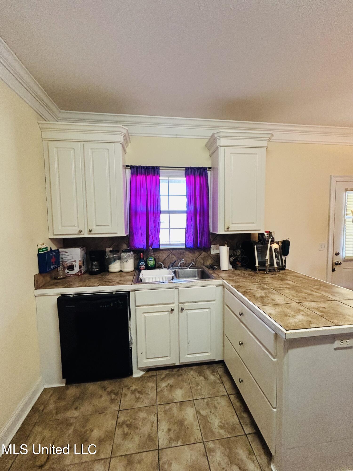 100 Woodridge Drive Flora, MS 39071 - Photo 13 of 25 IMG_6519