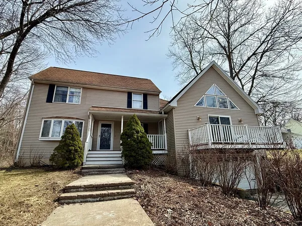 $559,000 | 9 Dana Hill, Belchertown, MA 01007