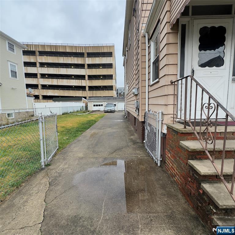 70 Atlantic Street Carteret, NJ 07008 - Photo 4 of 4