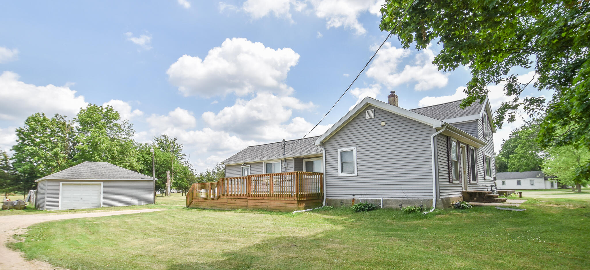 307 North Ray Quincy Road Quincy, MI 49082 - Photo 2 of 22 DSC_0043