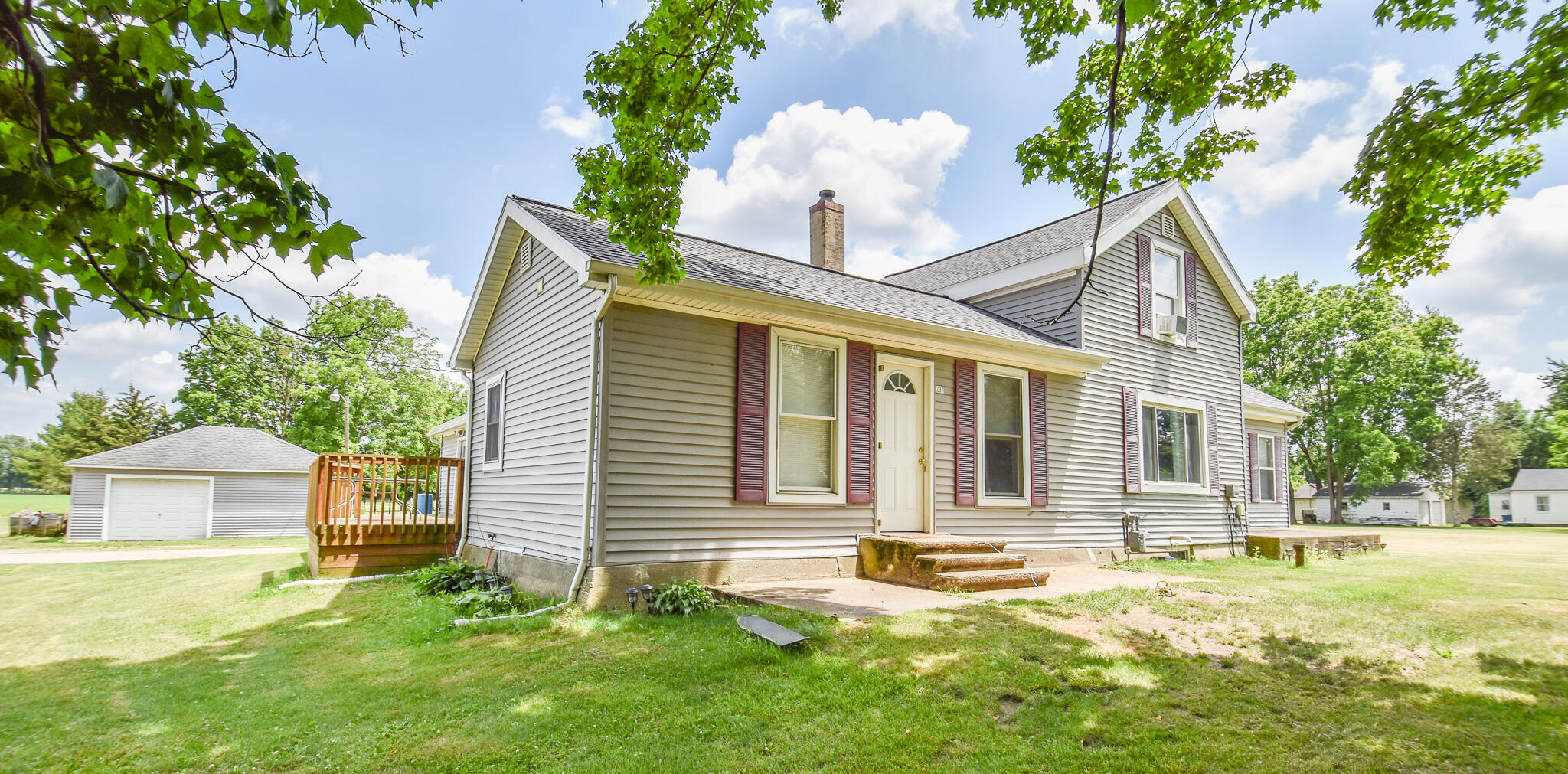 307 North Ray Quincy Road Quincy, MI 49082 - Photo 3 of 22 DSC_0041