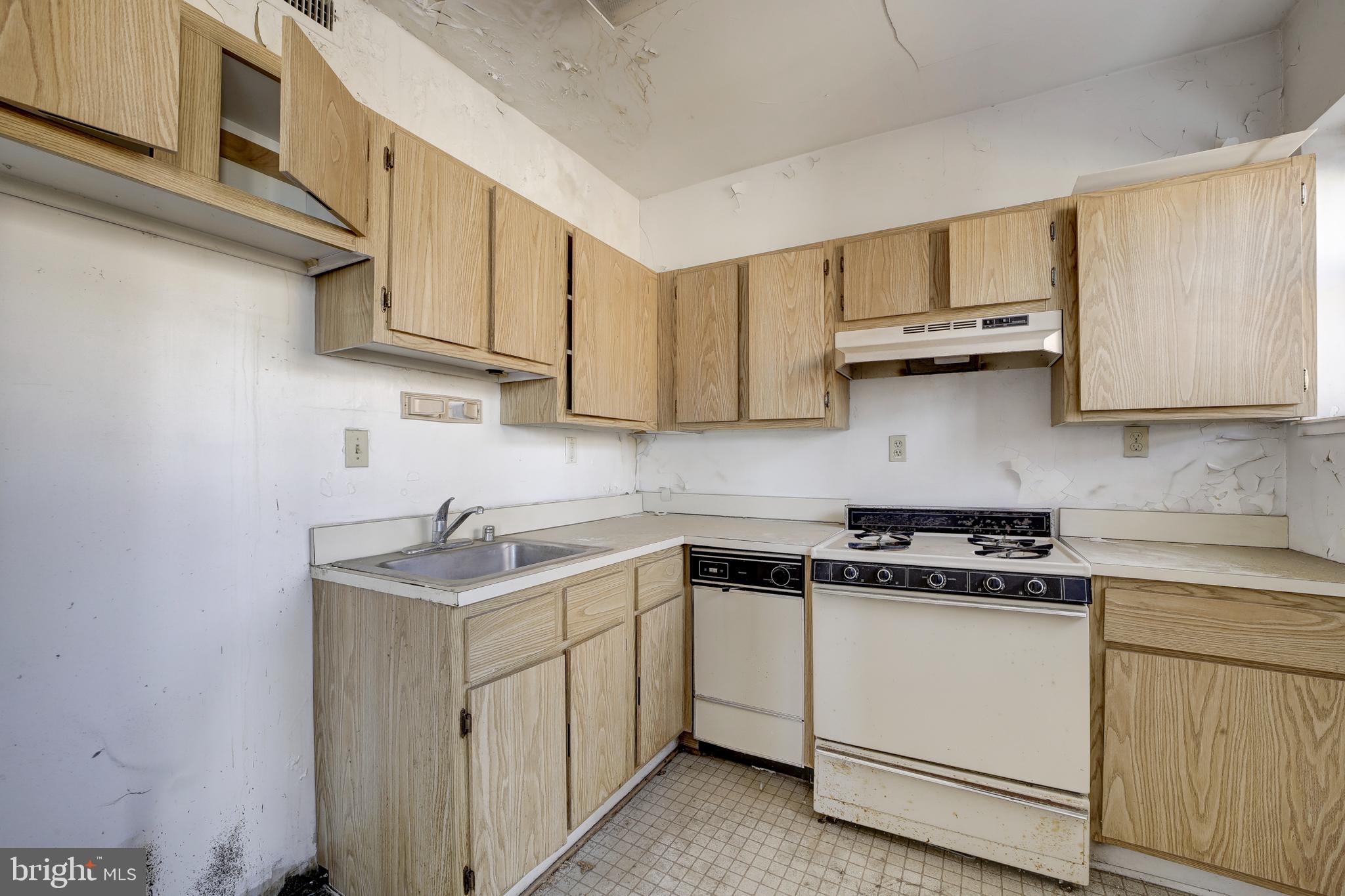 1669 Columbia Road Northwest, Unit 312 Washington, DC 20009 - Photo 18 of 35 Gallery Image 18