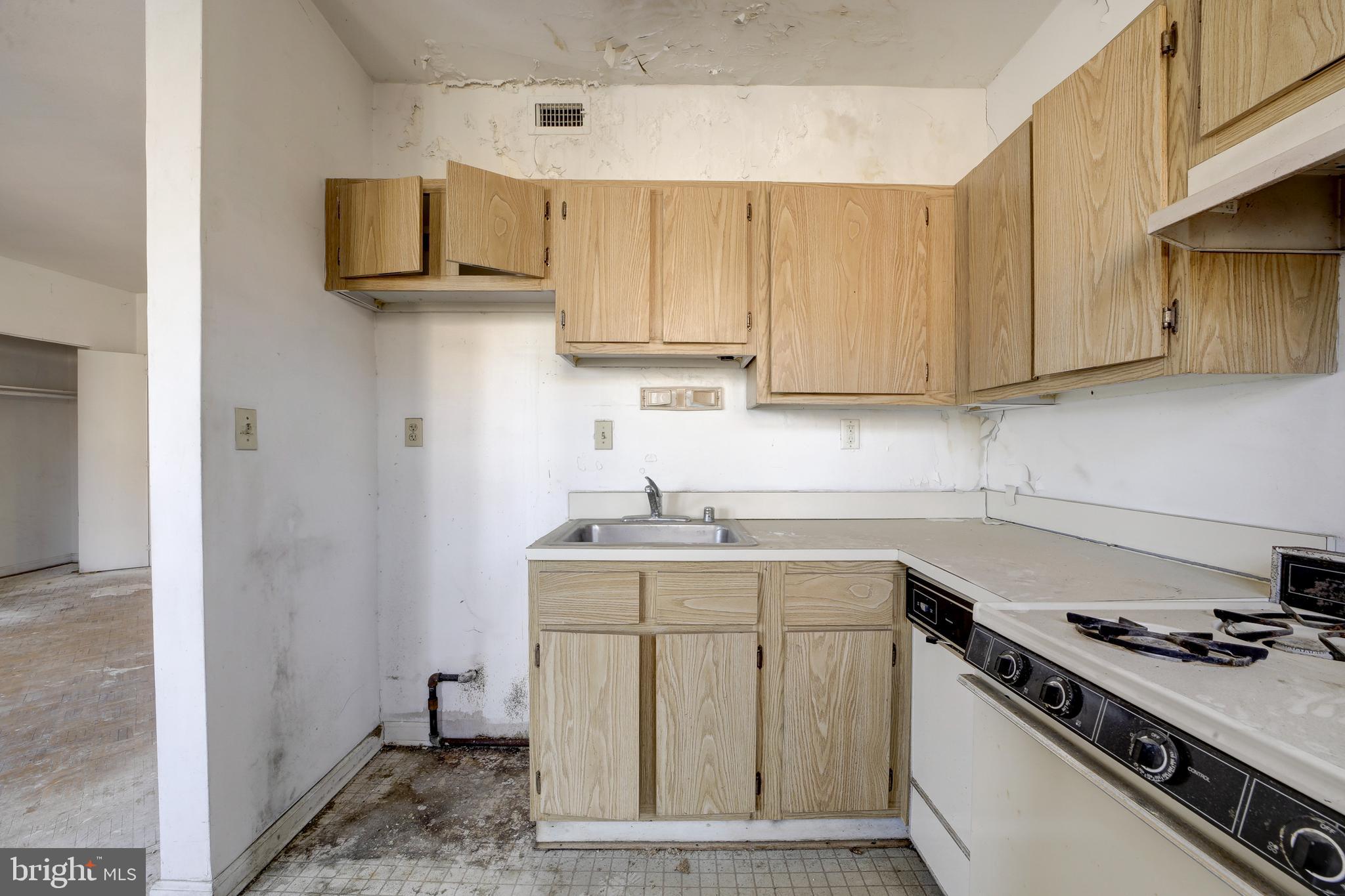 1669 Columbia Road Northwest, Unit 312 Washington, DC 20009 - Photo 21 of 35 Gallery Image 21