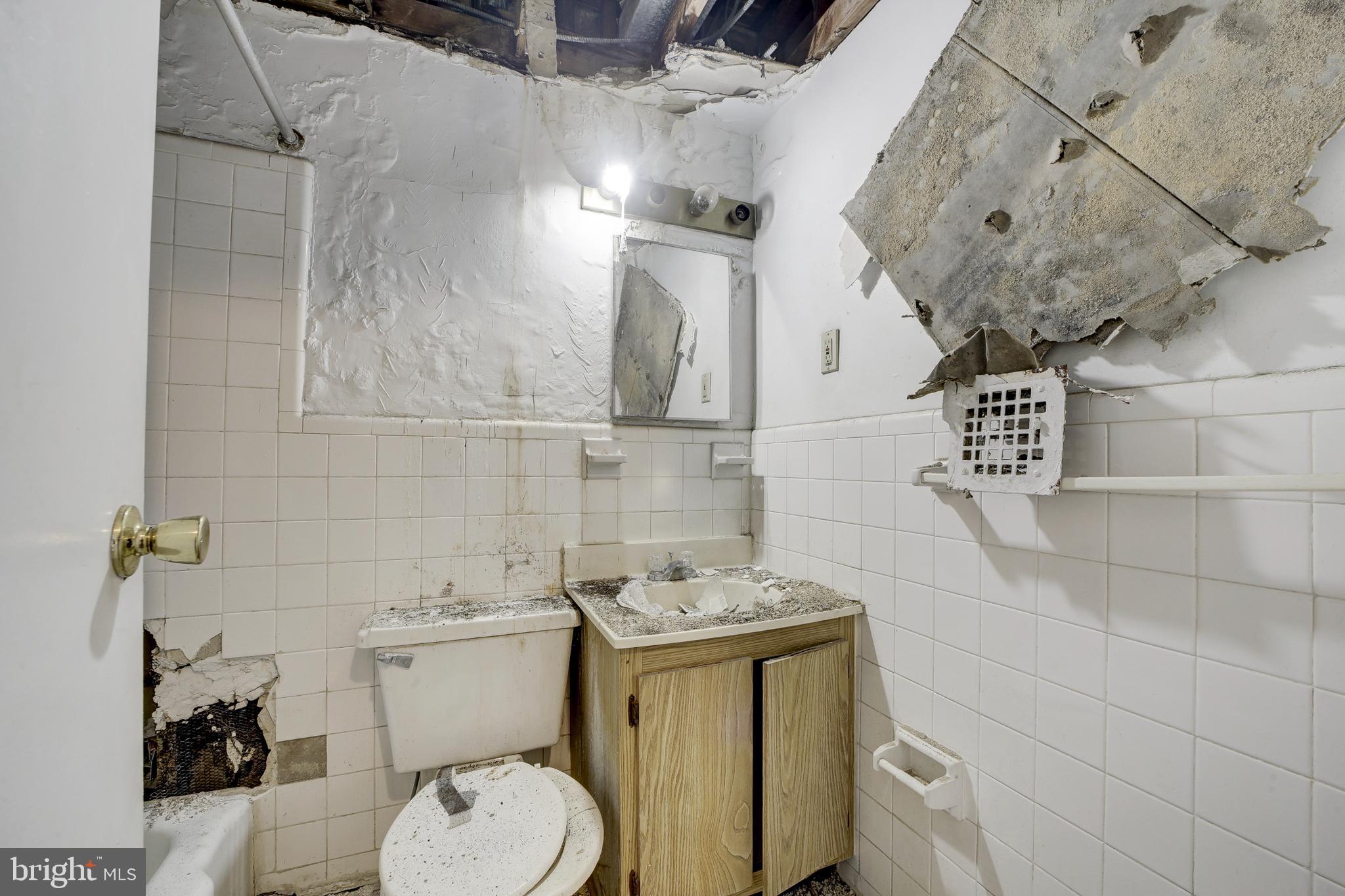 1669 Columbia Road Northwest, Unit 312 Washington, DC 20009 - Photo 22 of 35 Gallery Image 22