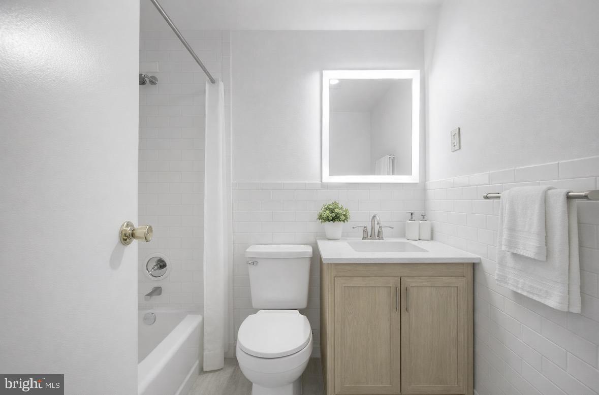 1669 Columbia Road Northwest, Unit 312 Washington, DC 20009 - Photo 27 of 35 Gallery Image 27