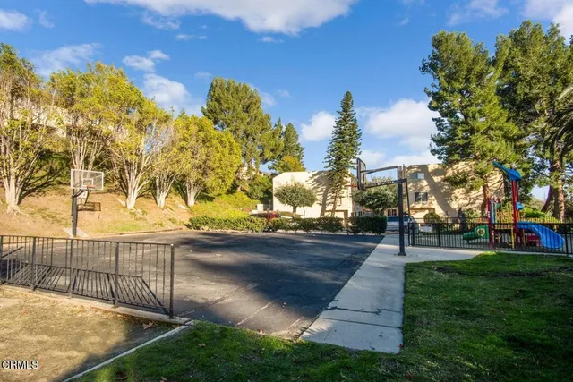 a view of a yard and entertaining space