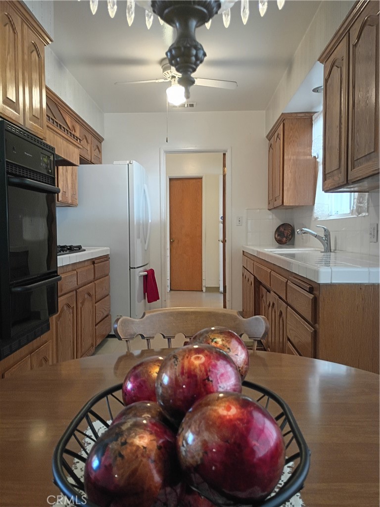 951 West C Street Colton, CA 92324 - Photo 27 of 45