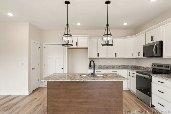 $319,900 | 5207 North Hampton Court, Unit LOT #1515, Charlestown, IN 47111