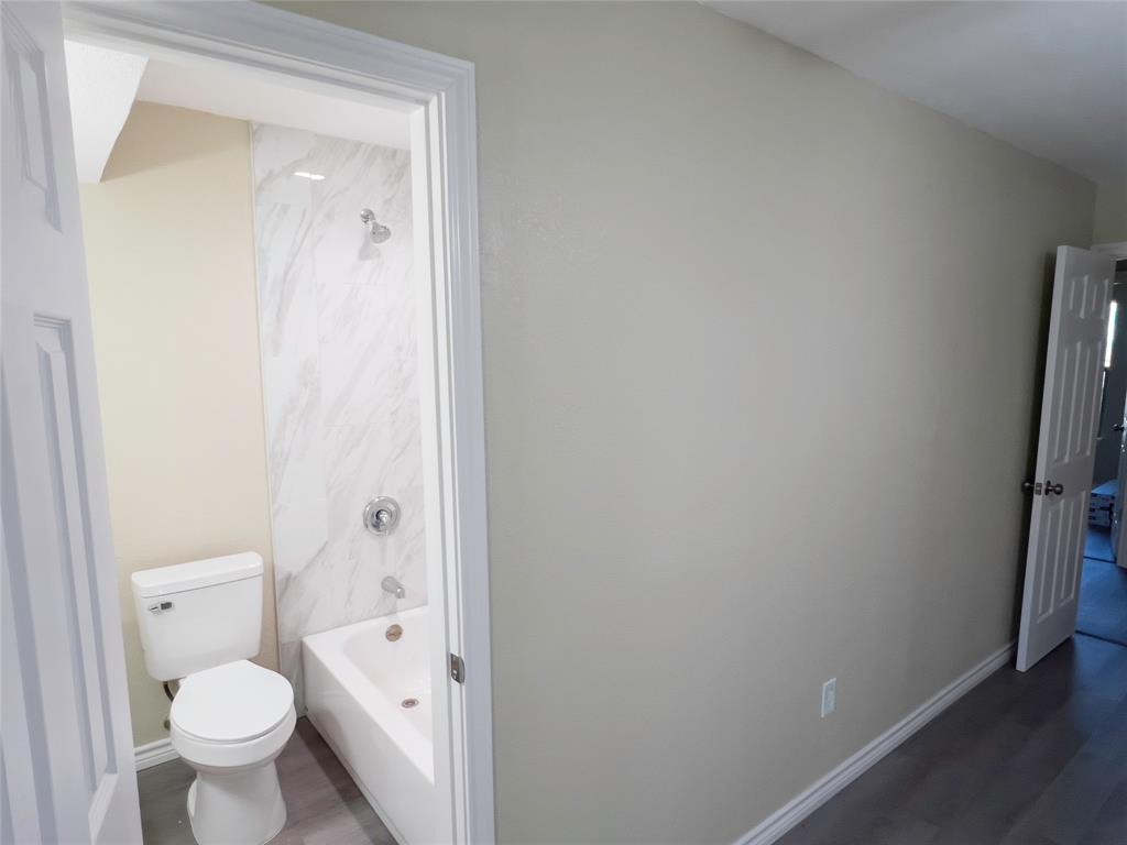 807 Crockett Street Midlothian, TX 76065 - Photo 14 of 27