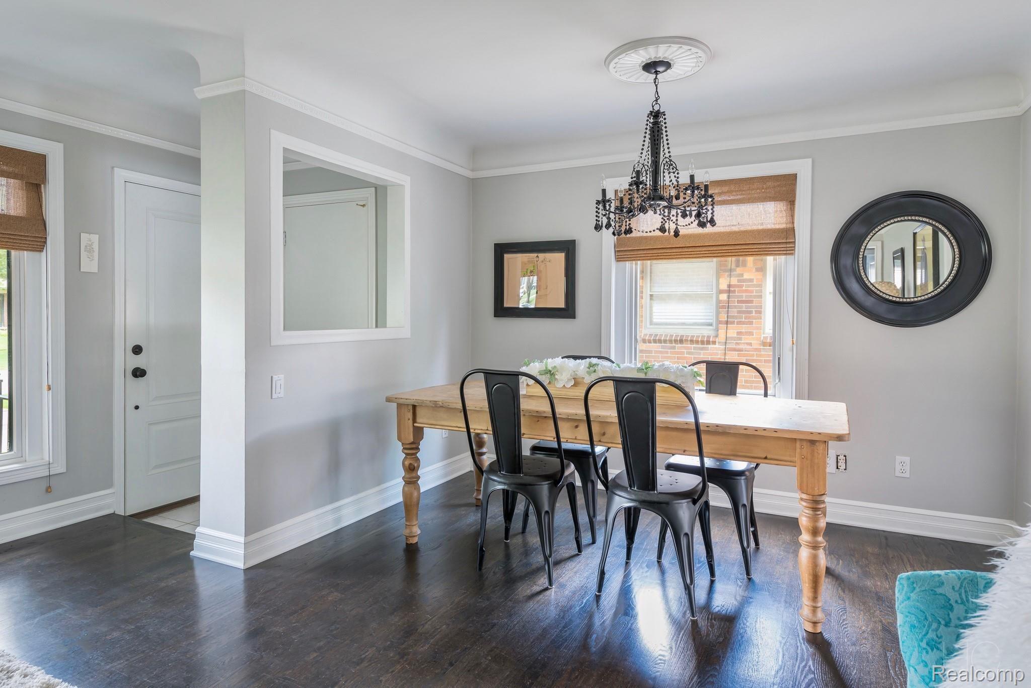 2528 Derby Road Birmingham, MI 48009 - Photo 5 of 22 Dining Room