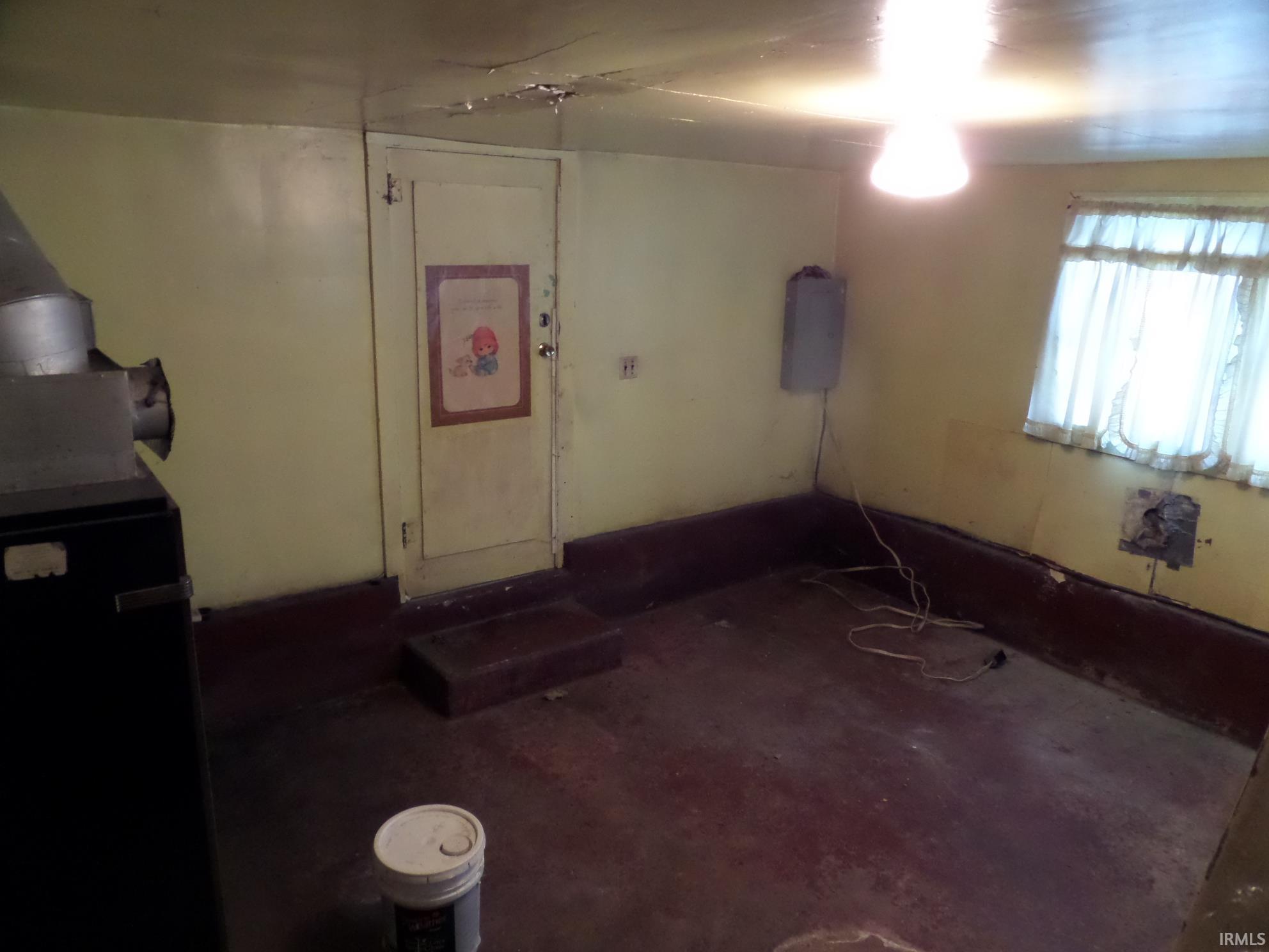 2702 South Meridian Street Marion, IN 46953 - Photo 13 of 17