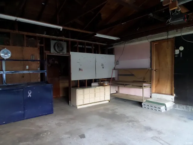 $65,000 | 2702 South Meridian Street, Marion, IN 46953