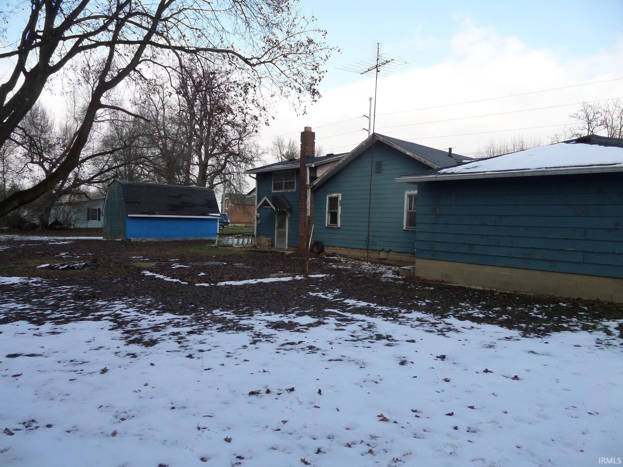 2702 South Meridian Street Marion, IN 46953 - Photo 3 of 17