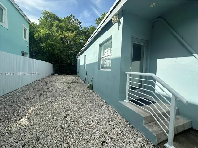 $3,200 | 349 Mahogany Drive, Key Largo, FL 33037