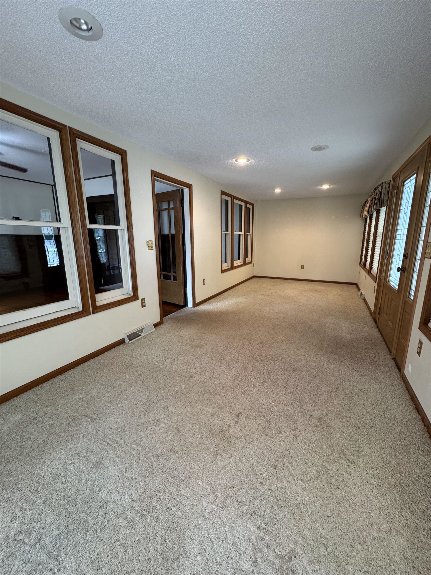 413 South Tyler Street Lancaster, WI 53813 - Photo 9 of 40 Gallery Image 9