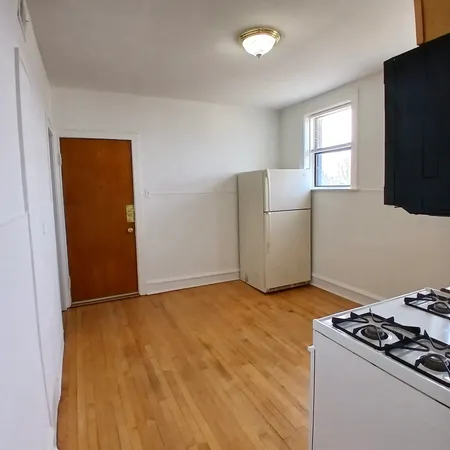 $1,615 | 4810 West Armitage Avenue, Unit 3R, Chicago, IL 60639