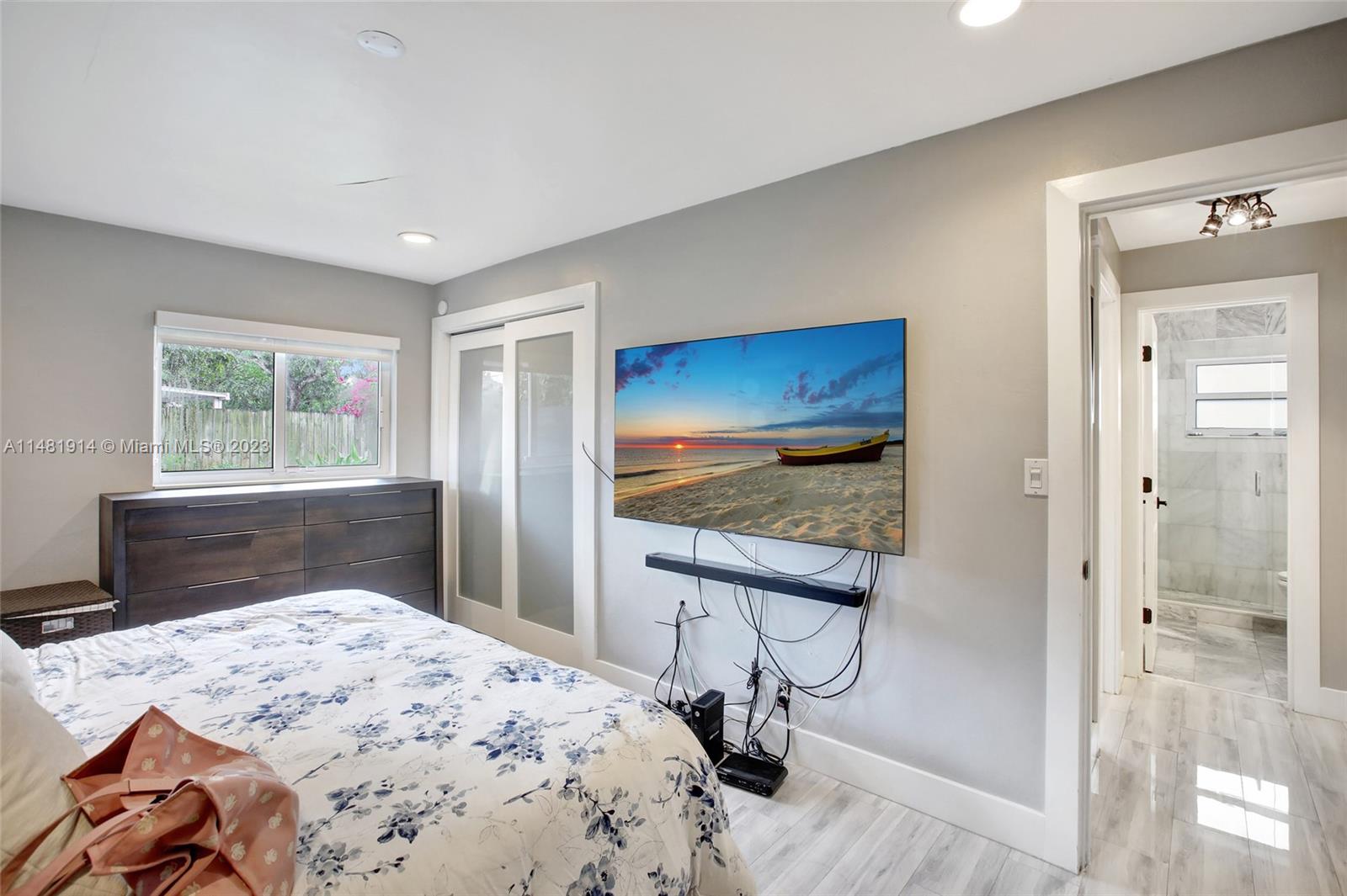 1326 North 30th Road Hollywood, FL 33021 - Photo 14 of 29 Gallery Image 14