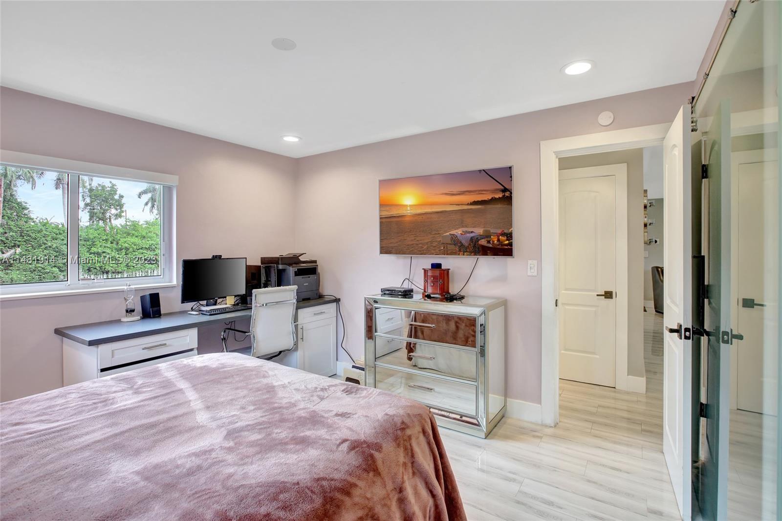 1326 North 30th Road Hollywood, FL 33021 - Photo 16 of 29 Gallery Image 16