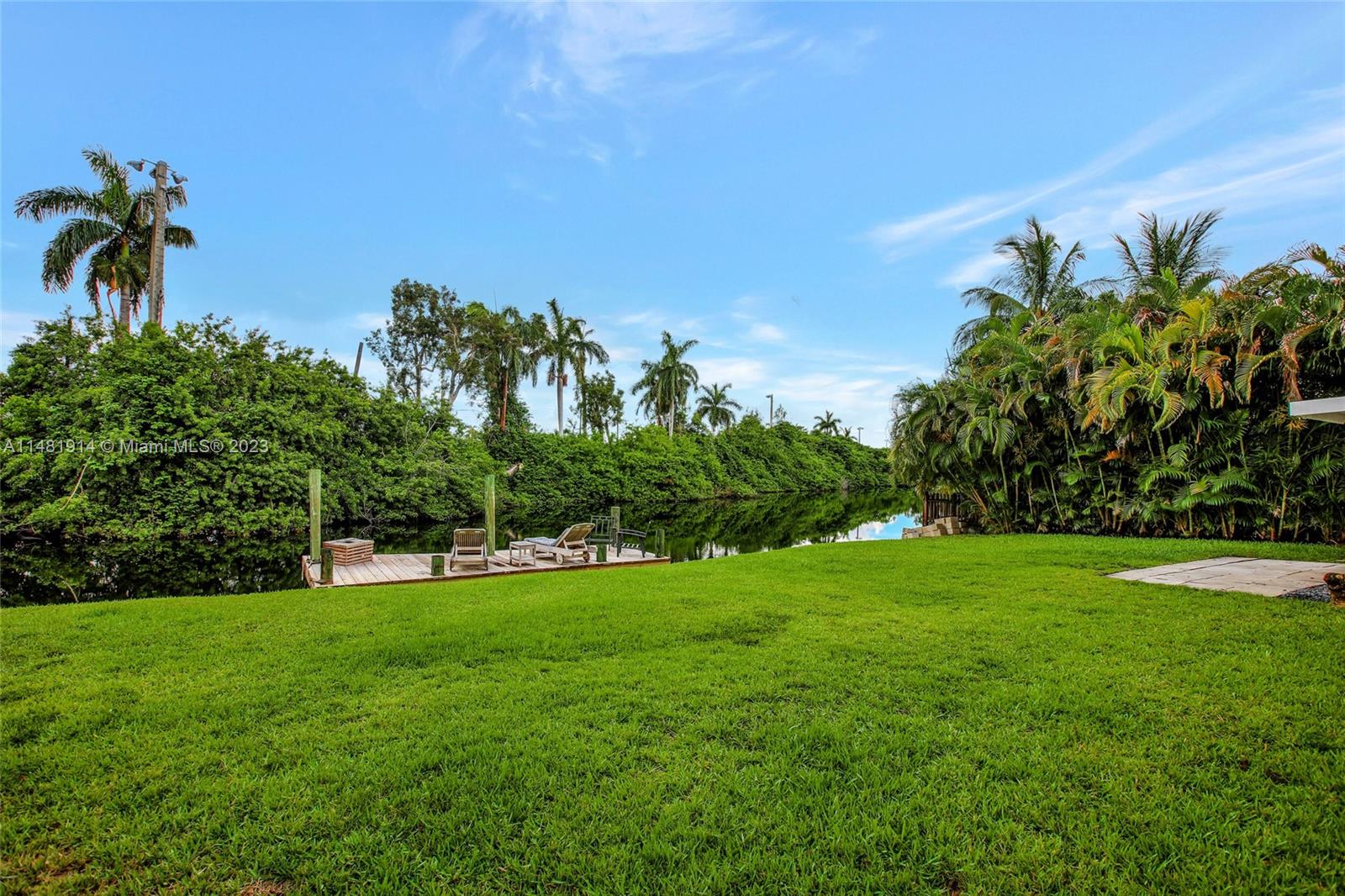 1326 North 30th Road Hollywood, FL 33021 - Photo 18 of 29 Gallery Image 18
