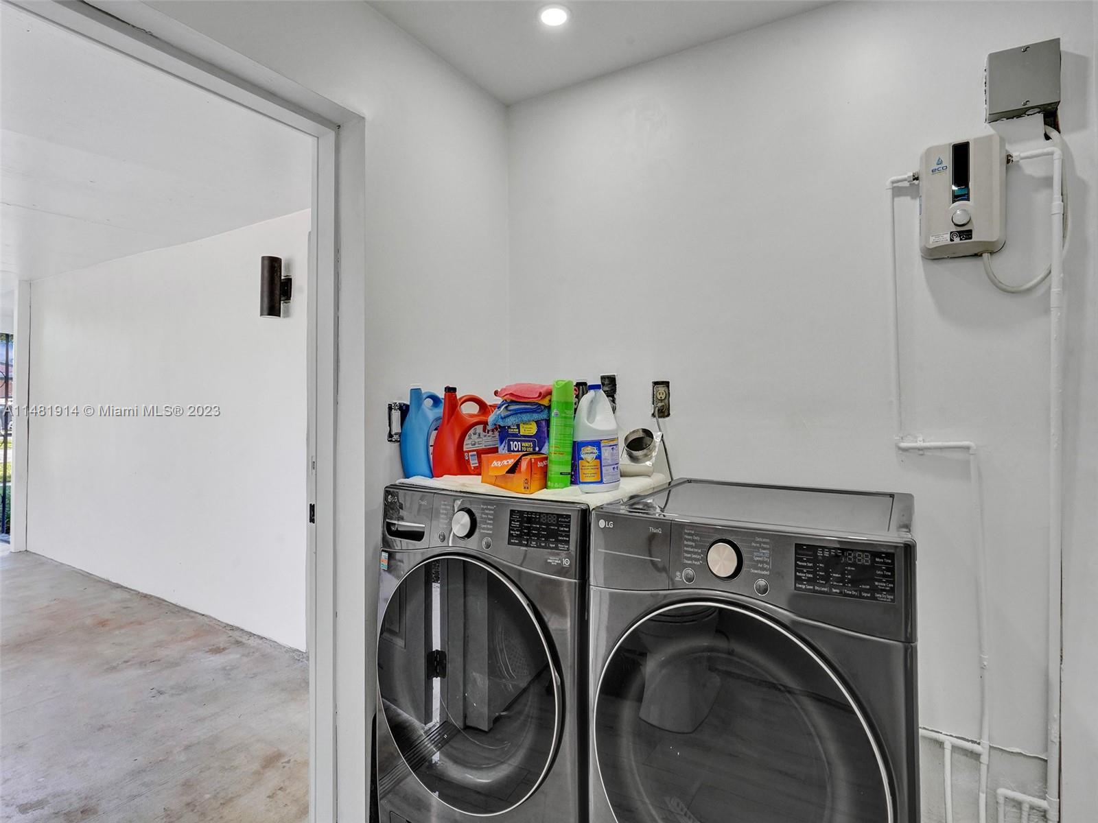 1326 North 30th Road Hollywood, FL 33021 - Photo 28 of 29 Gallery Image 28