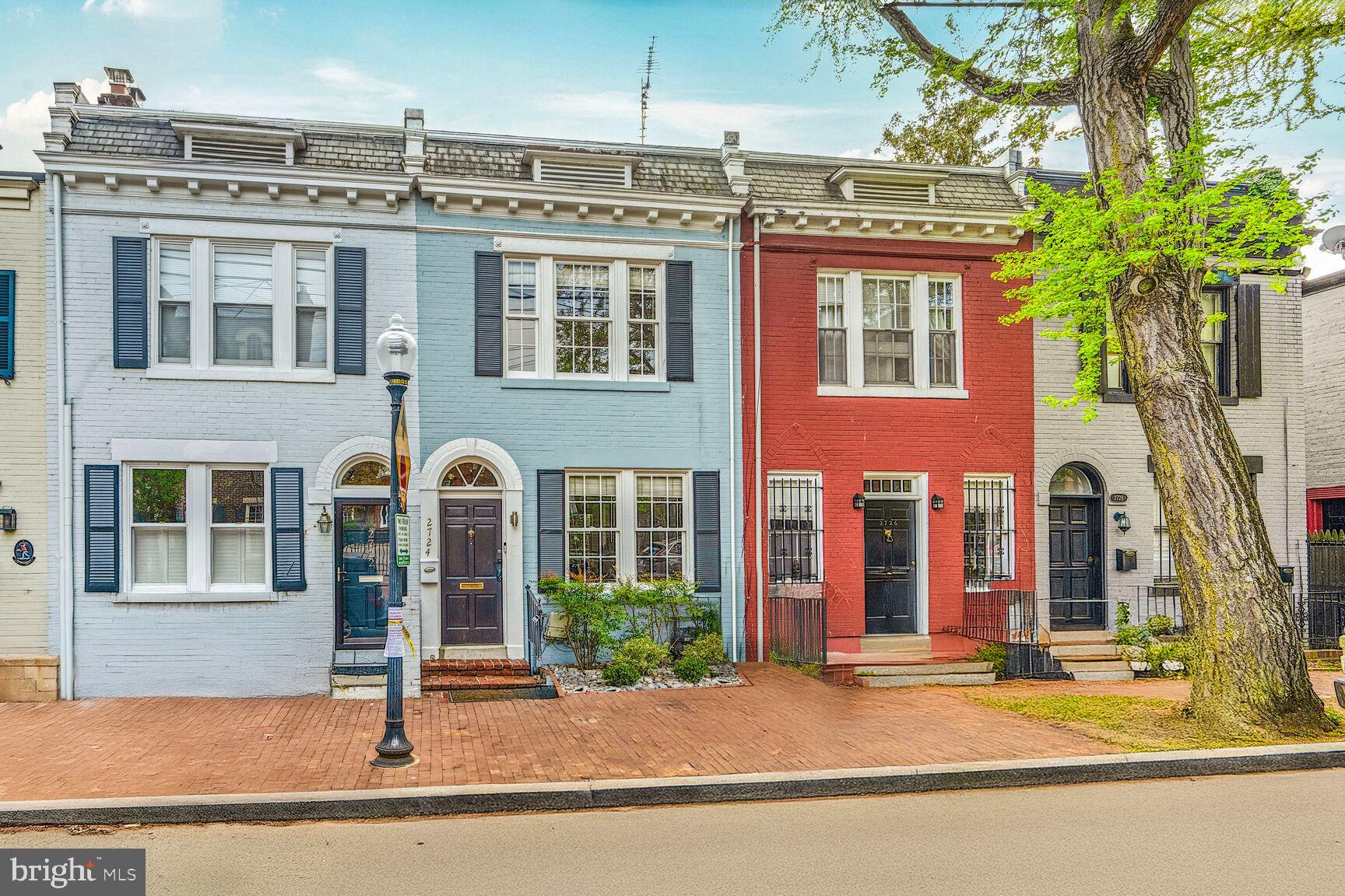 2724 Olive St Northwest