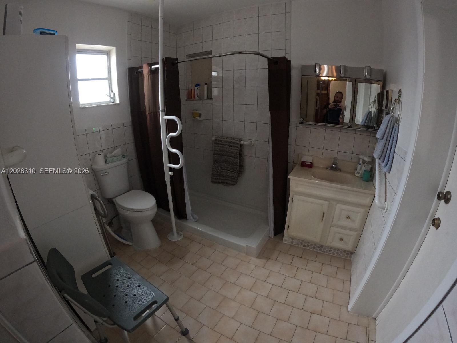 252 East 37th Street Hialeah, FL 33013 - Photo 28 of 51