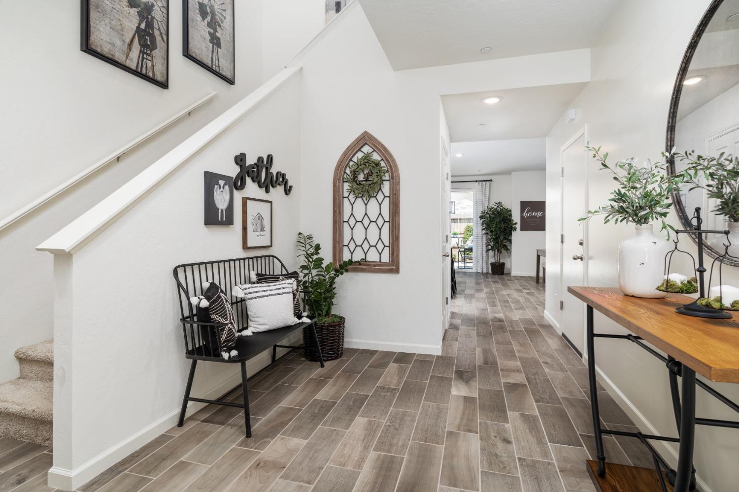 1198 Significant Way West Madera, CA 93636 - Photo 5 of 29 a living room with furniture