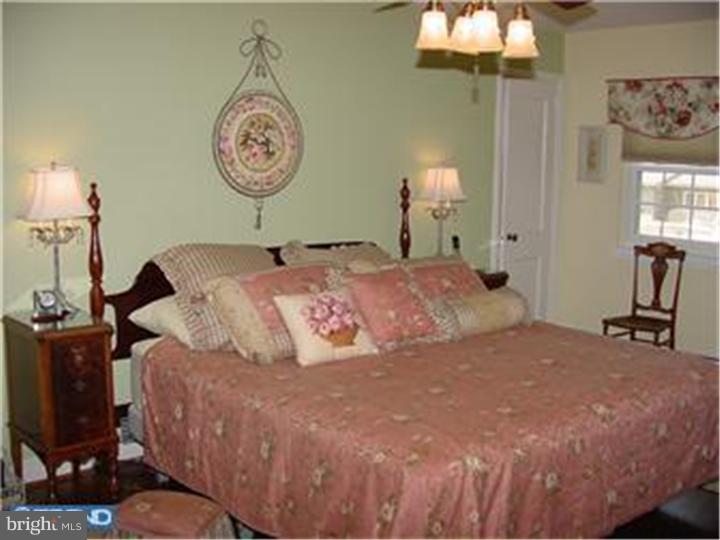 7110 Sherwood Road Philadelphia, PA 19151 - Photo 18 of 23 Master Bedroom
