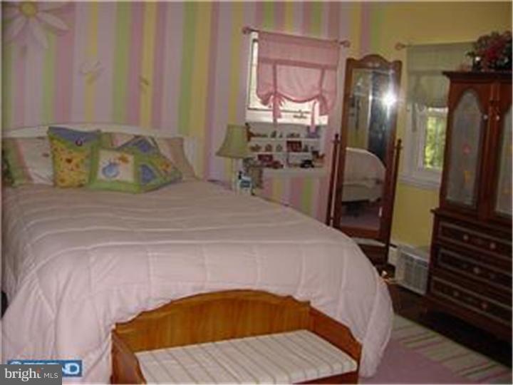 7110 Sherwood Road Philadelphia, PA 19151 - Photo 20 of 23 Bedroom 2