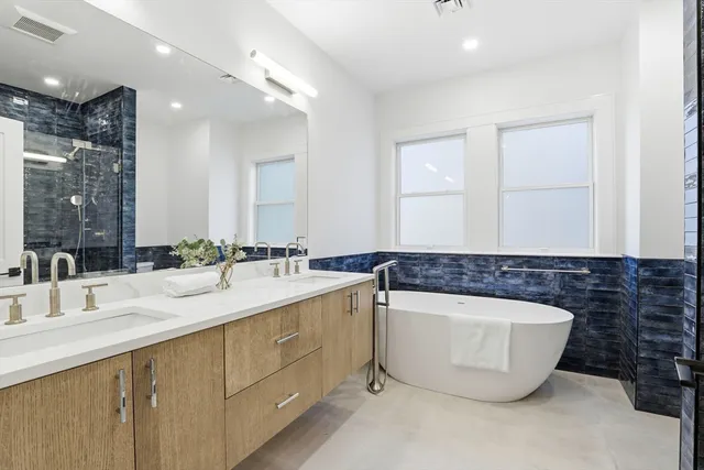 $2,995,000 | 90 Addington Road, Unit 1, Brookline, MA 02445