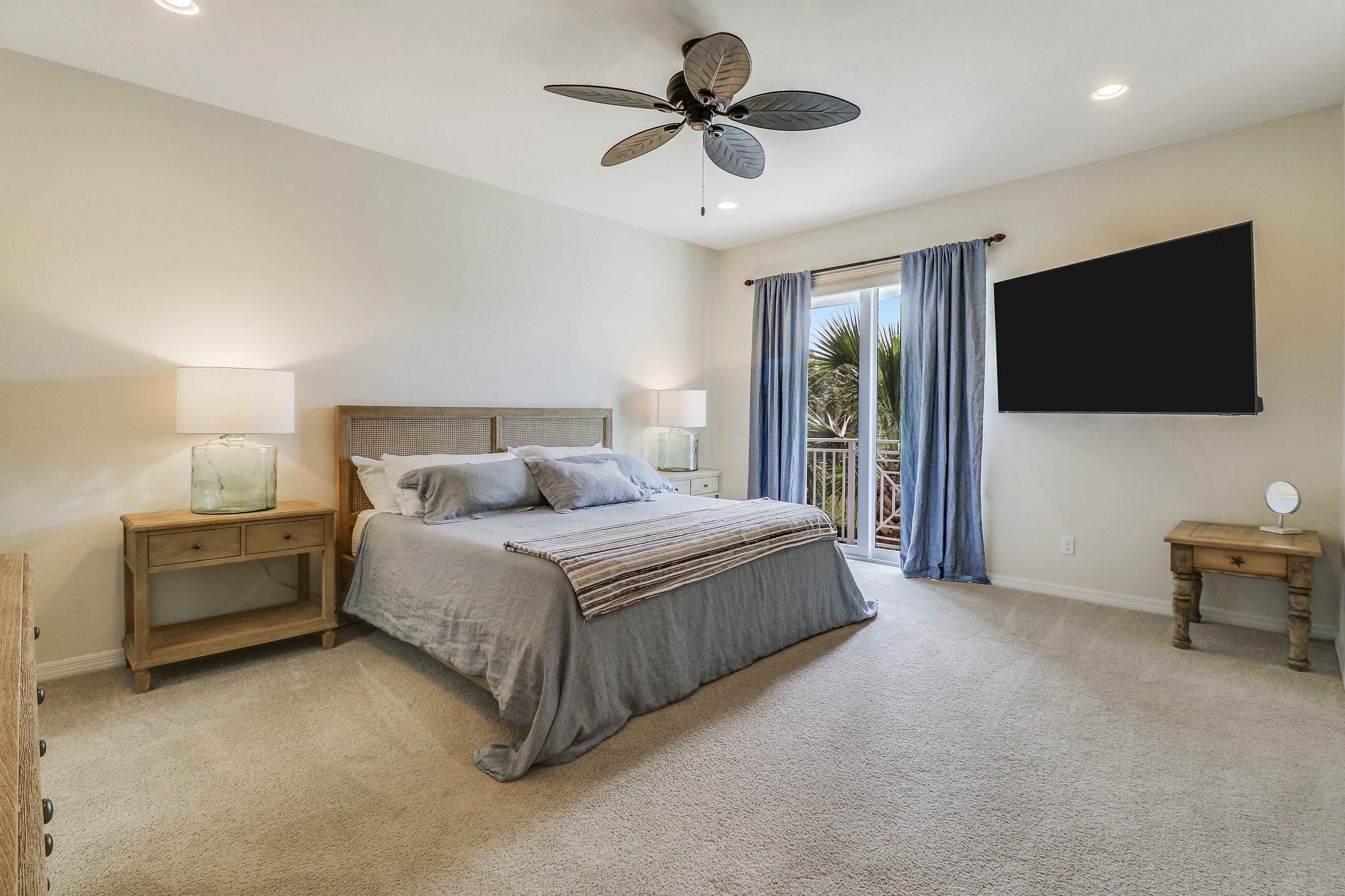 1227 Community Drive Jupiter, FL 33458 - Photo 21 of 41 House-19