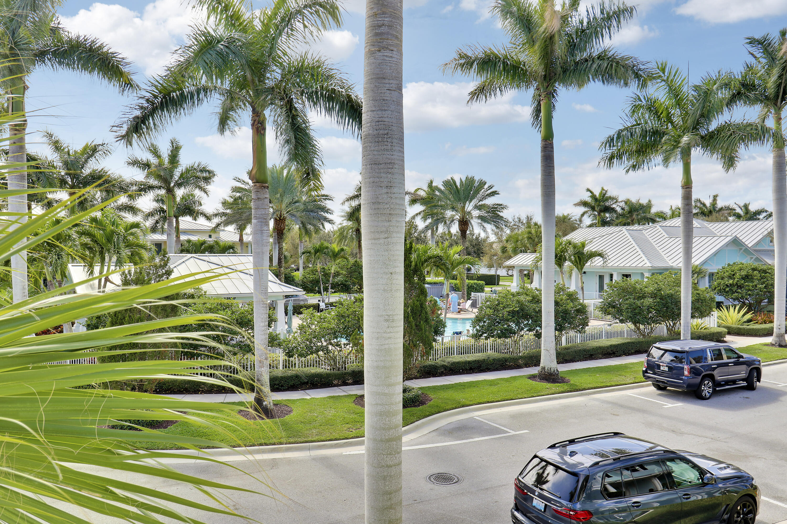 1227 Community Drive Jupiter, FL 33458 - Photo 26 of 41 House-24