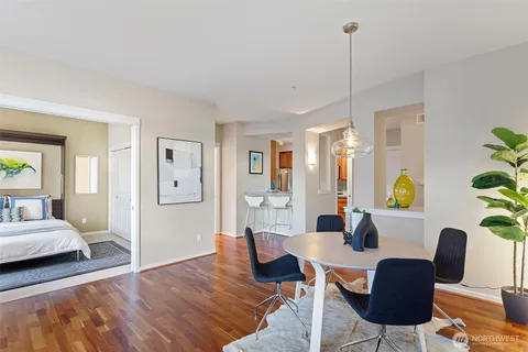 $850,000 | 1900 Alaskan Way, Unit 514, Seattle, WA 98101