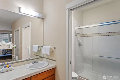 $850,000 | 1900 Alaskan Way, Unit 514, Seattle, WA 98101