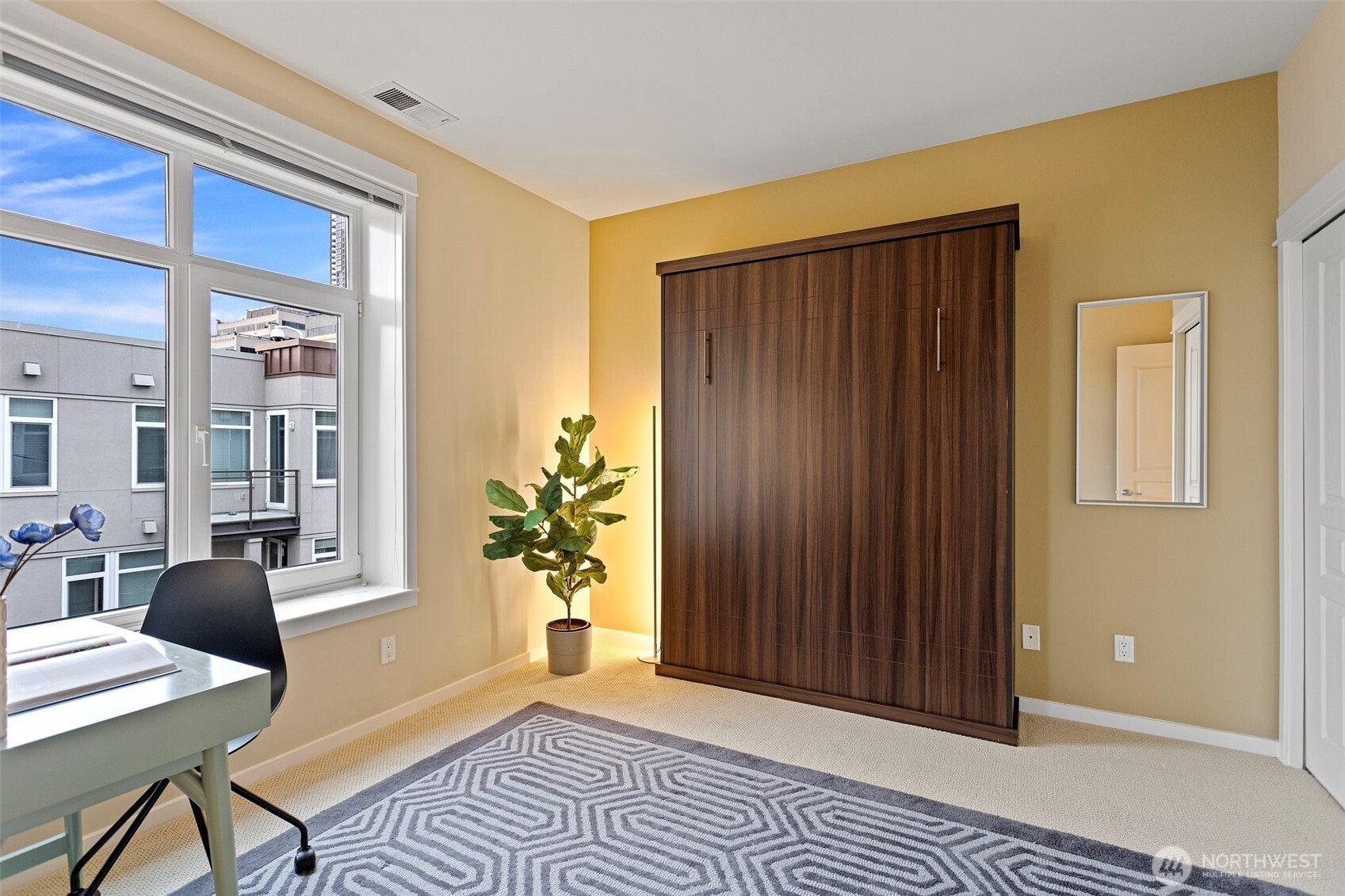 1900 Alaskan Way, Unit 514 Seattle, WA 98101 - Photo 24 of 36