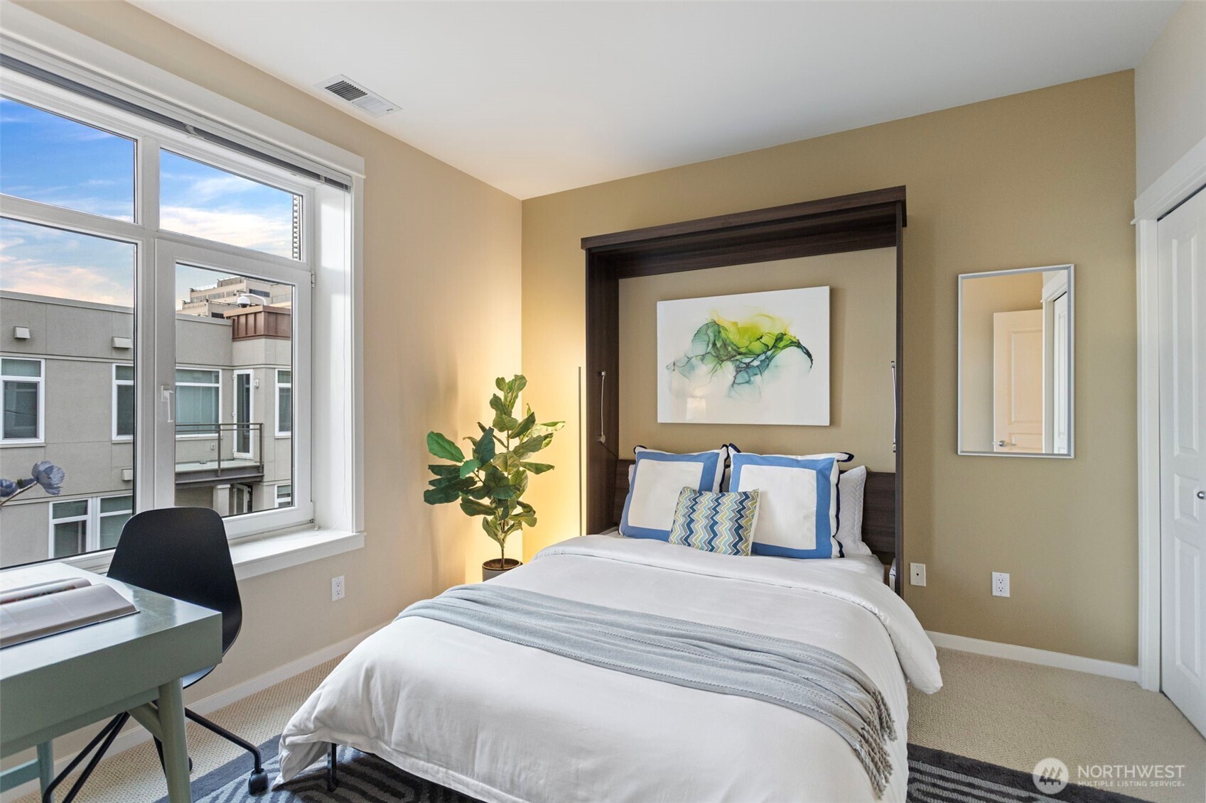 1900 Alaskan Way, Unit 514 Seattle, WA 98101 - Photo 25 of 36