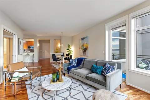 $850,000 | 1900 Alaskan Way, Unit 514, Seattle, WA 98101