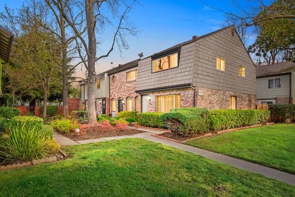 $275,000 | 1990 Benita Drive, Unit 2, Rancho Cordova, CA 95670