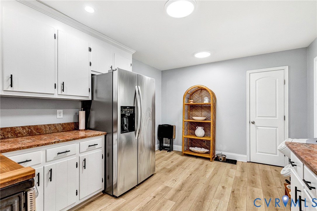 9041 Beach Road Chesterfield, VA 23838 - Photo 12 of 52