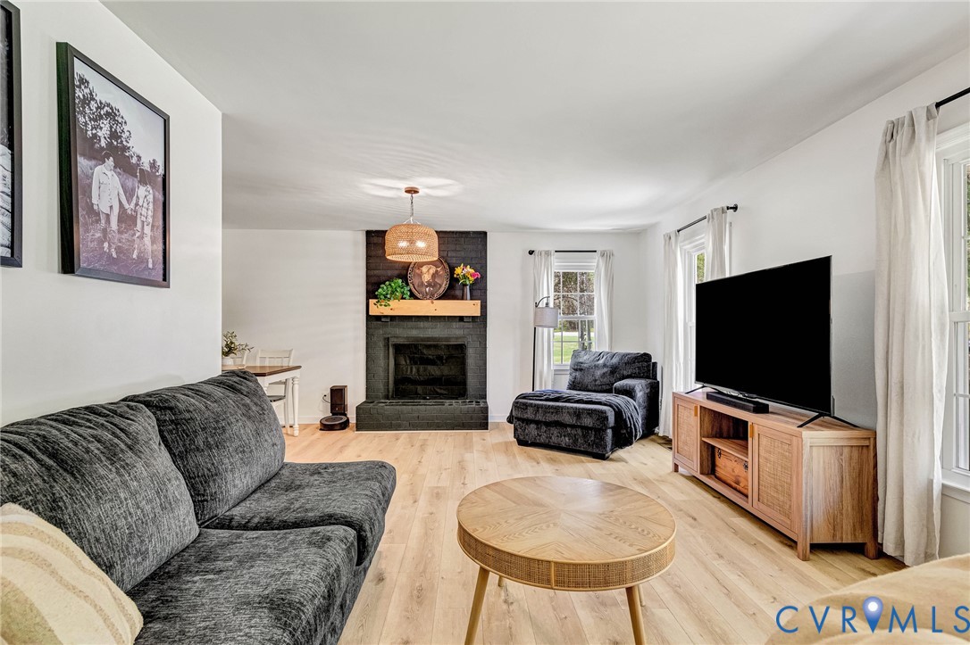 9041 Beach Road Chesterfield, VA 23838 - Photo 3 of 52