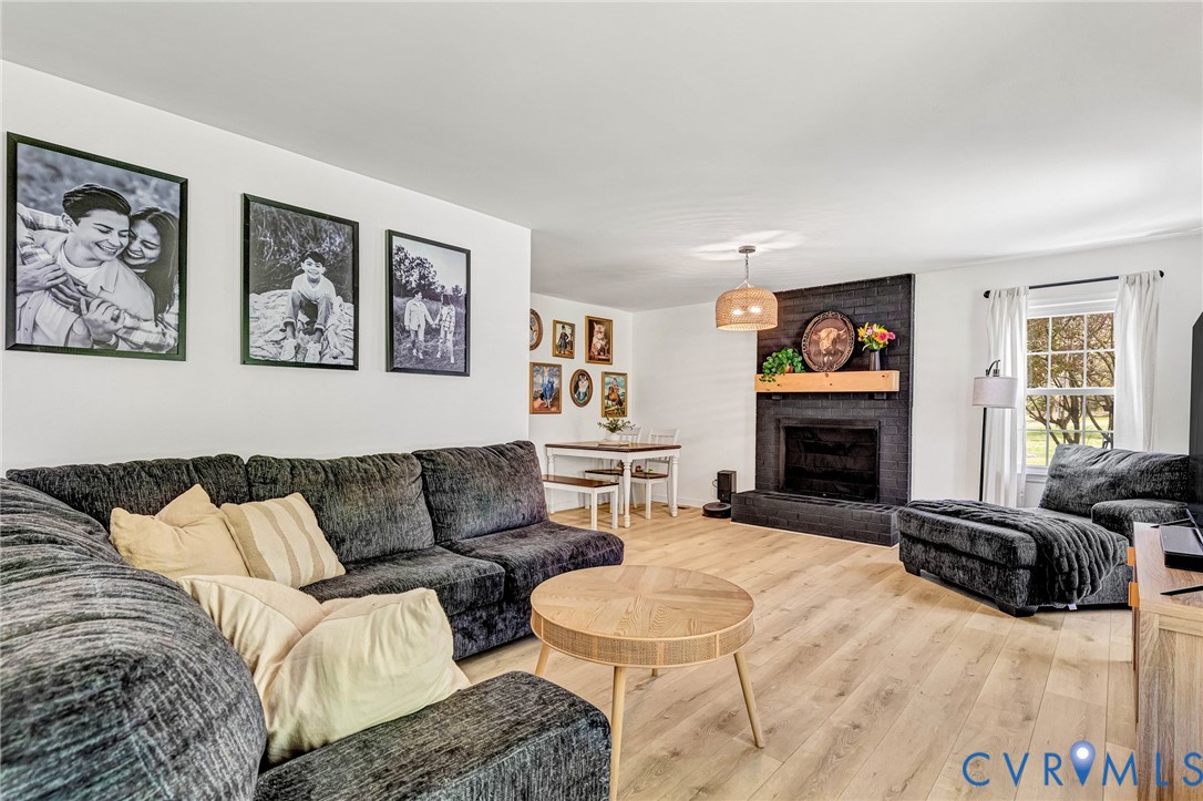 9041 Beach Road Chesterfield, VA 23838 - Photo 5 of 52