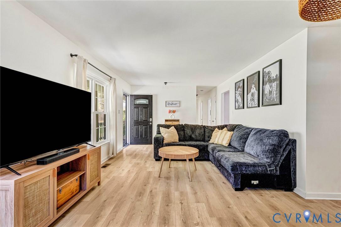 9041 Beach Road Chesterfield, VA 23838 - Photo 6 of 52