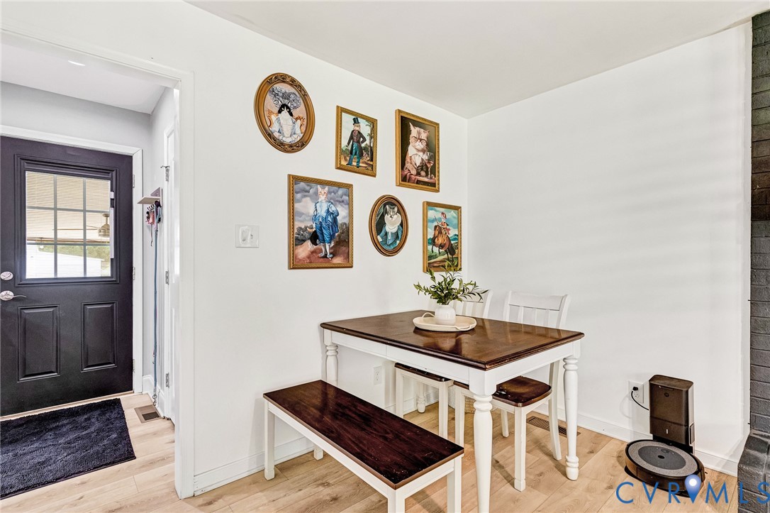 9041 Beach Road Chesterfield, VA 23838 - Photo 8 of 52