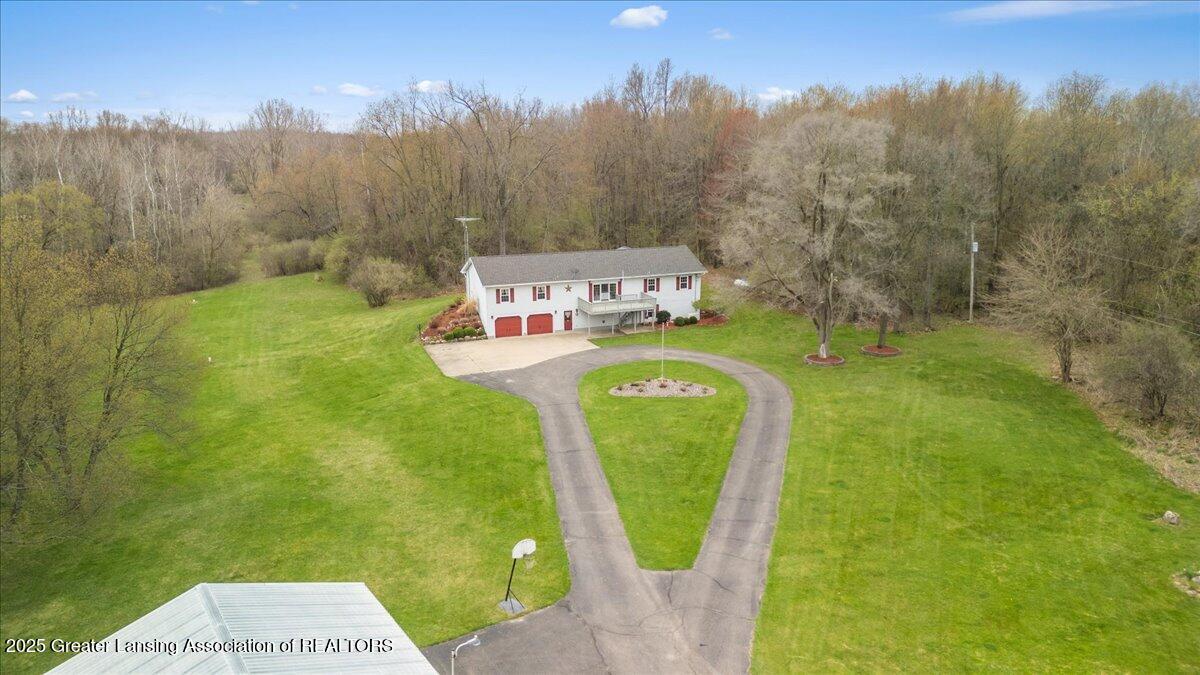 5236 Drumheller Road Bath, MI 48808 - Photo 32 of 42 04-Media Jett - 01
