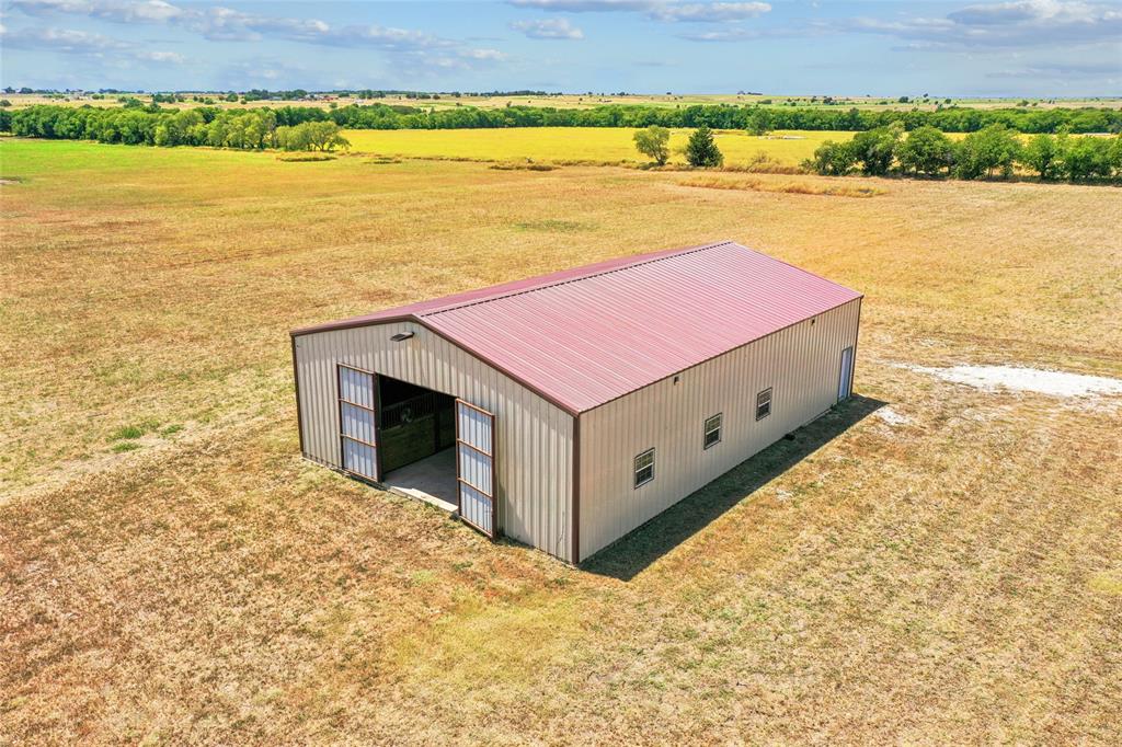 5550 Donald Road Krum, TX 76249 - Photo 31 of 37 Barn